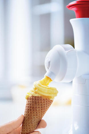 Tupperware Nordic - FreezerSmart + FusionMaster Sorbet Maker = easy &  delicious homemade ice cream for the entire family! 🍨😋 Get the  FusionMaster Sorbet Maker this month